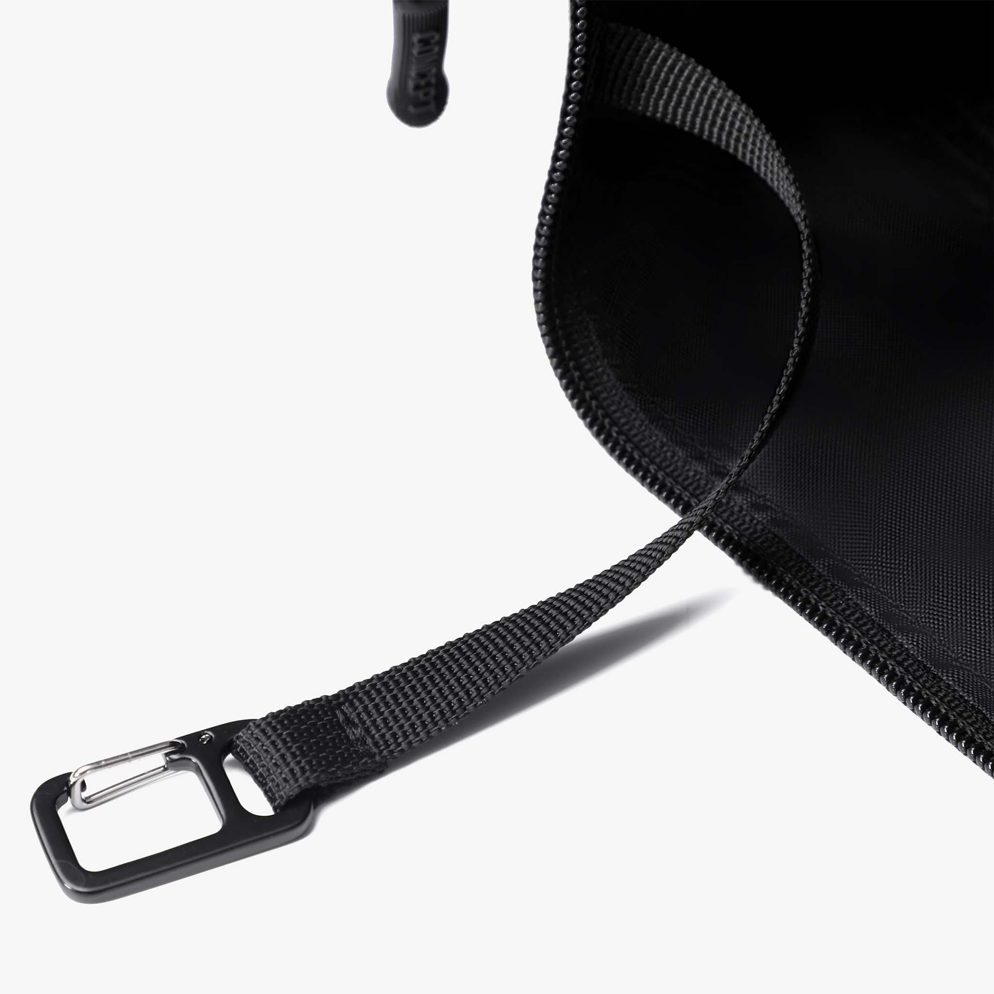 CG Crescent slingväska crossbody med dolda säkerhetsfunktioner