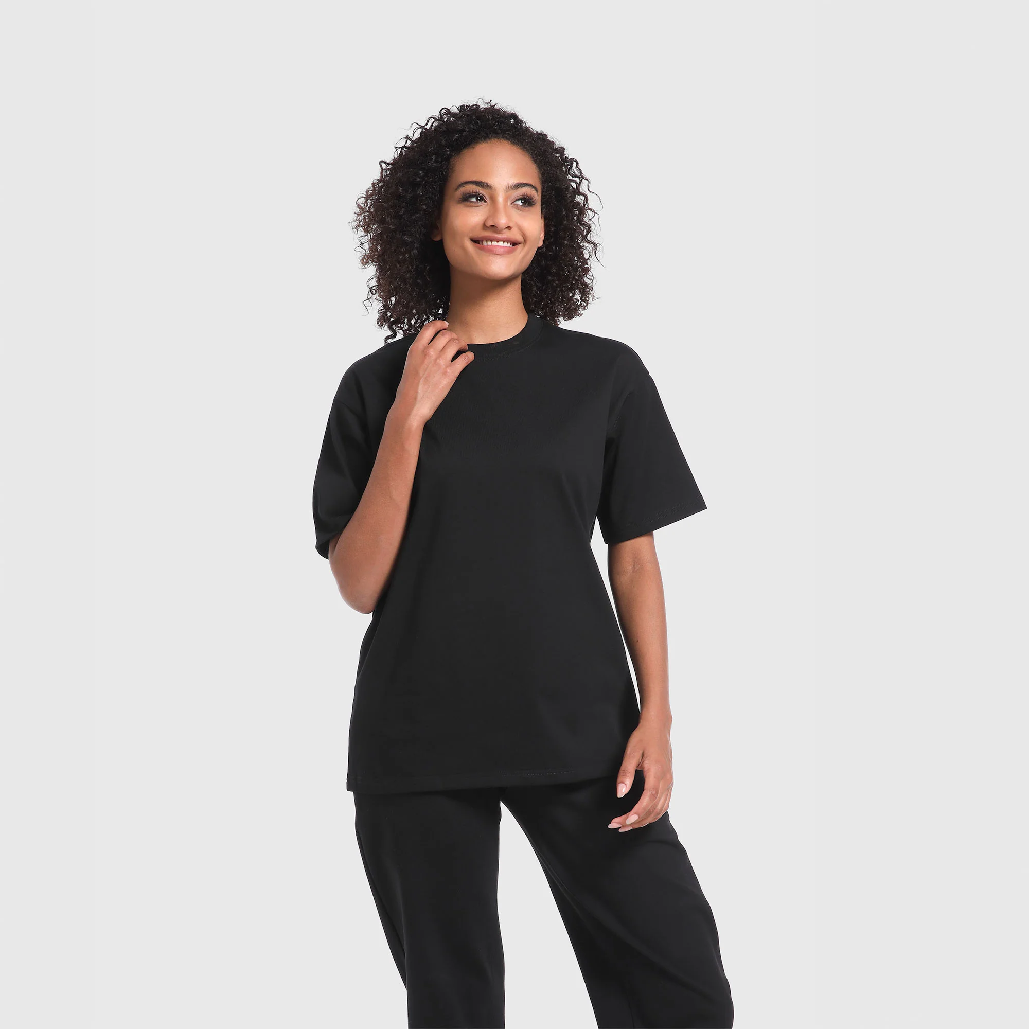 Monochrome 6-pak tungt løstsiddende vasket T-shirt i sort og hvid