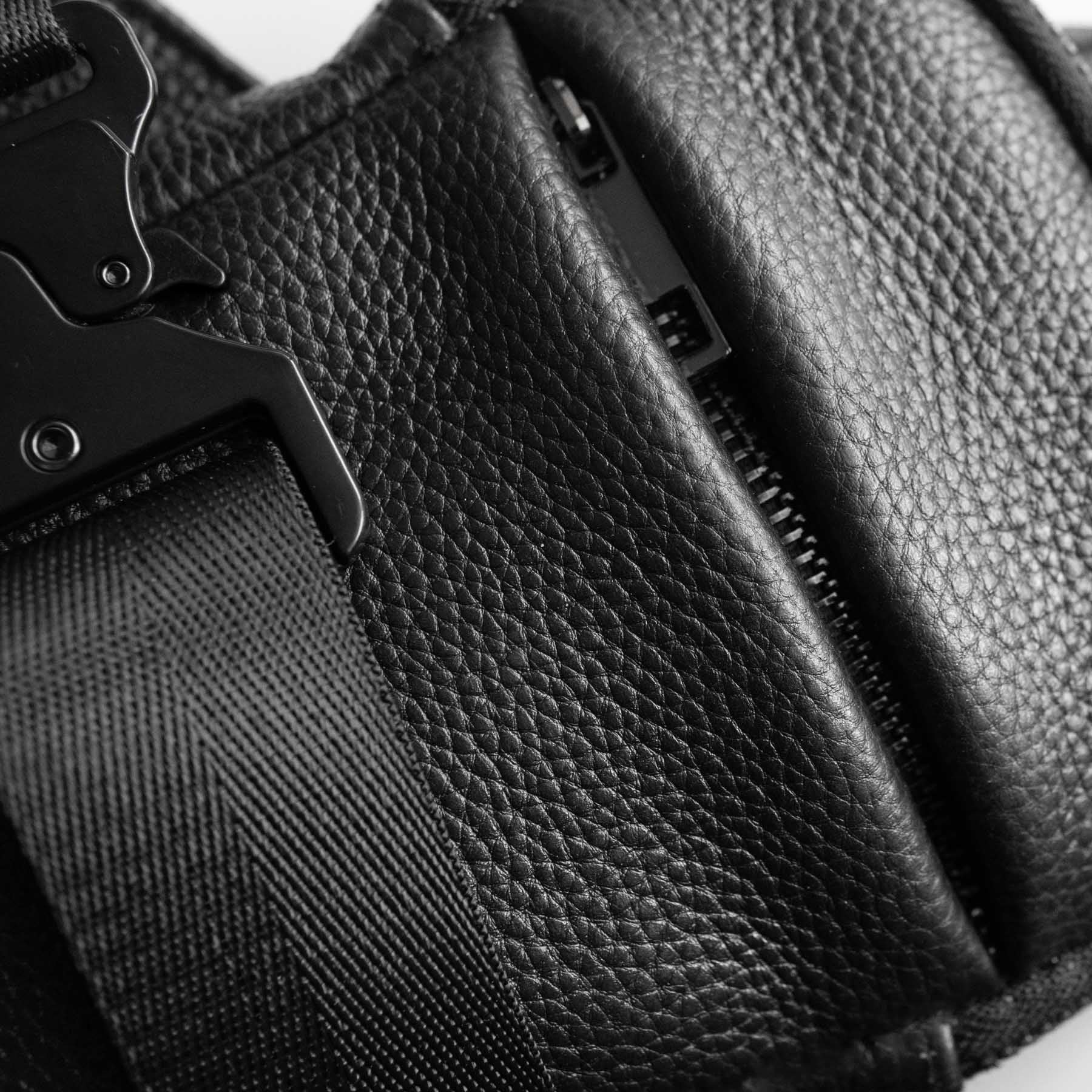 Sling Bag de Viaje en Piel Genuina con Protección RFID