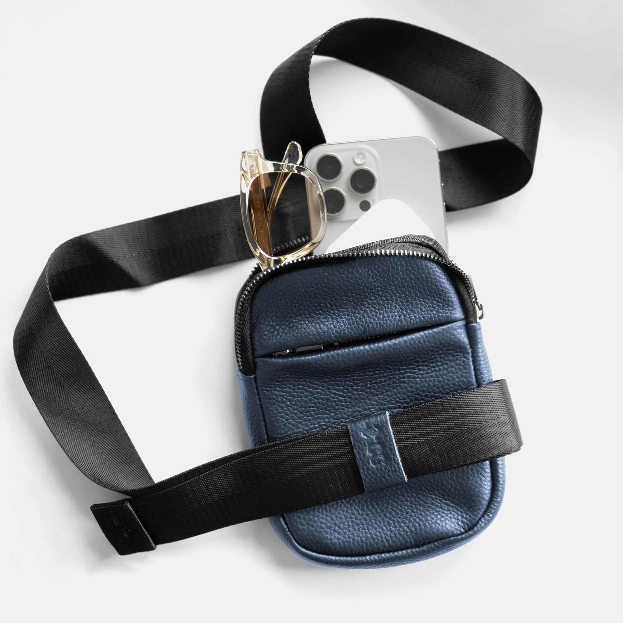 Sling Bag de Viaje en Piel Genuina con Protección RFID